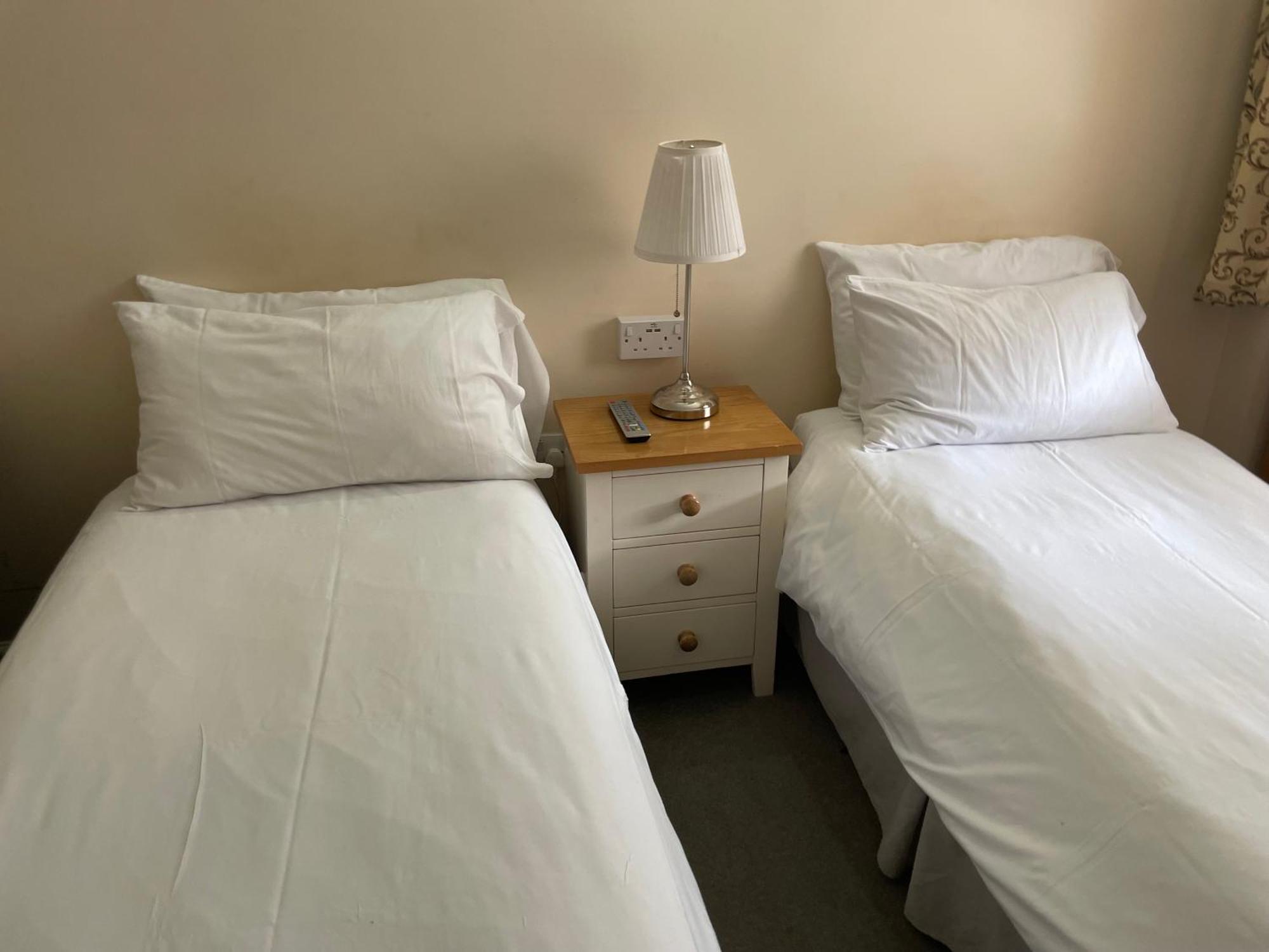 Bridge Farm Guesthouse Rooms Dundry Экстерьер фото