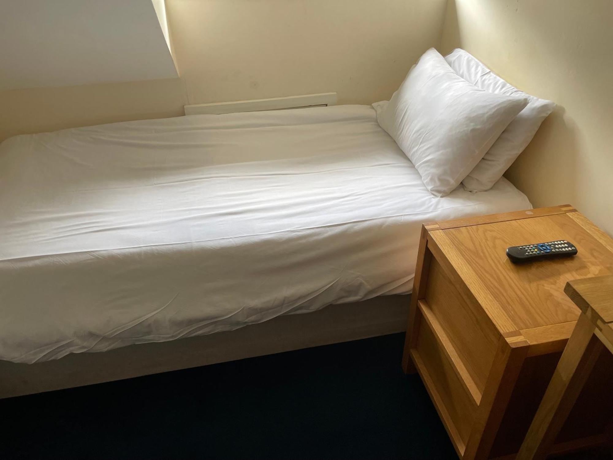 Bridge Farm Guesthouse Rooms Dundry Экстерьер фото